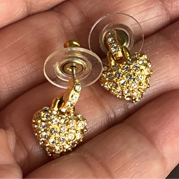 Trifari Vintage Heart with Rhinestones Dangle Earrings Gold Toned - Picture 1 of 7